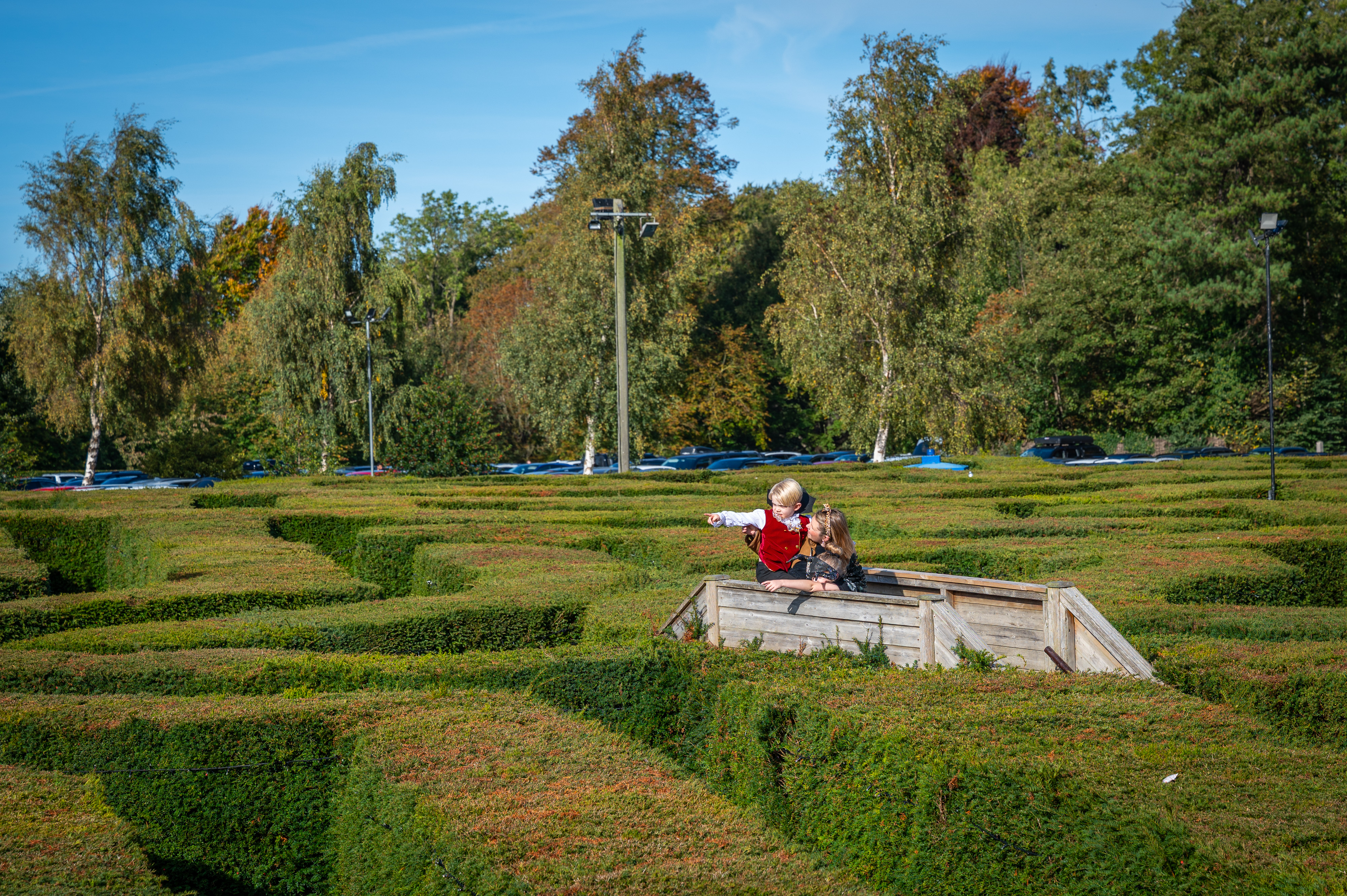 Dc Halloween 2025 Mum And Son On Bridge In Maze